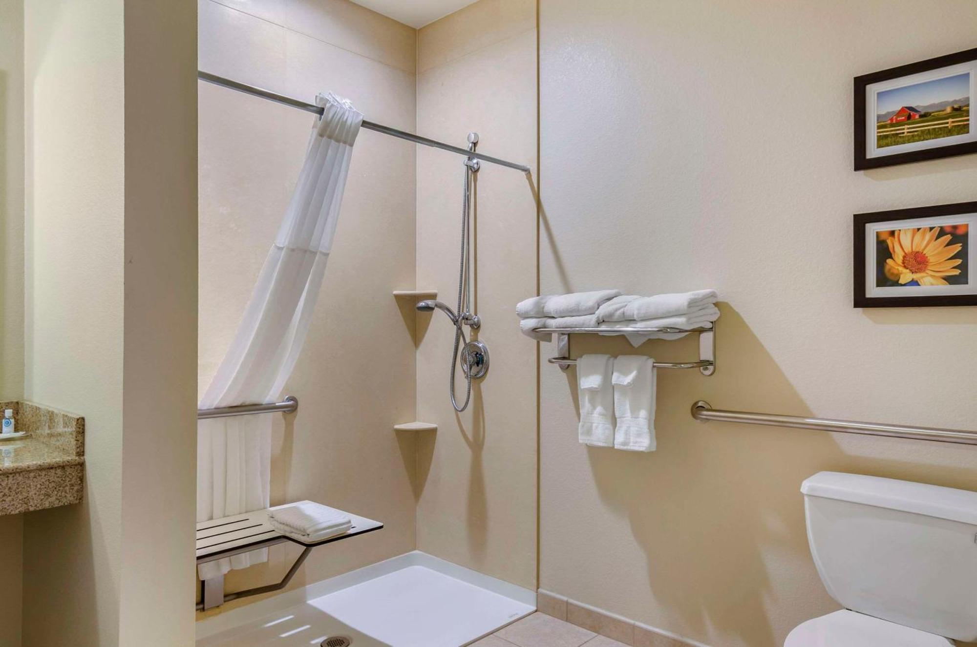 Comfort Suites Helena Airport מראה חיצוני תמונה